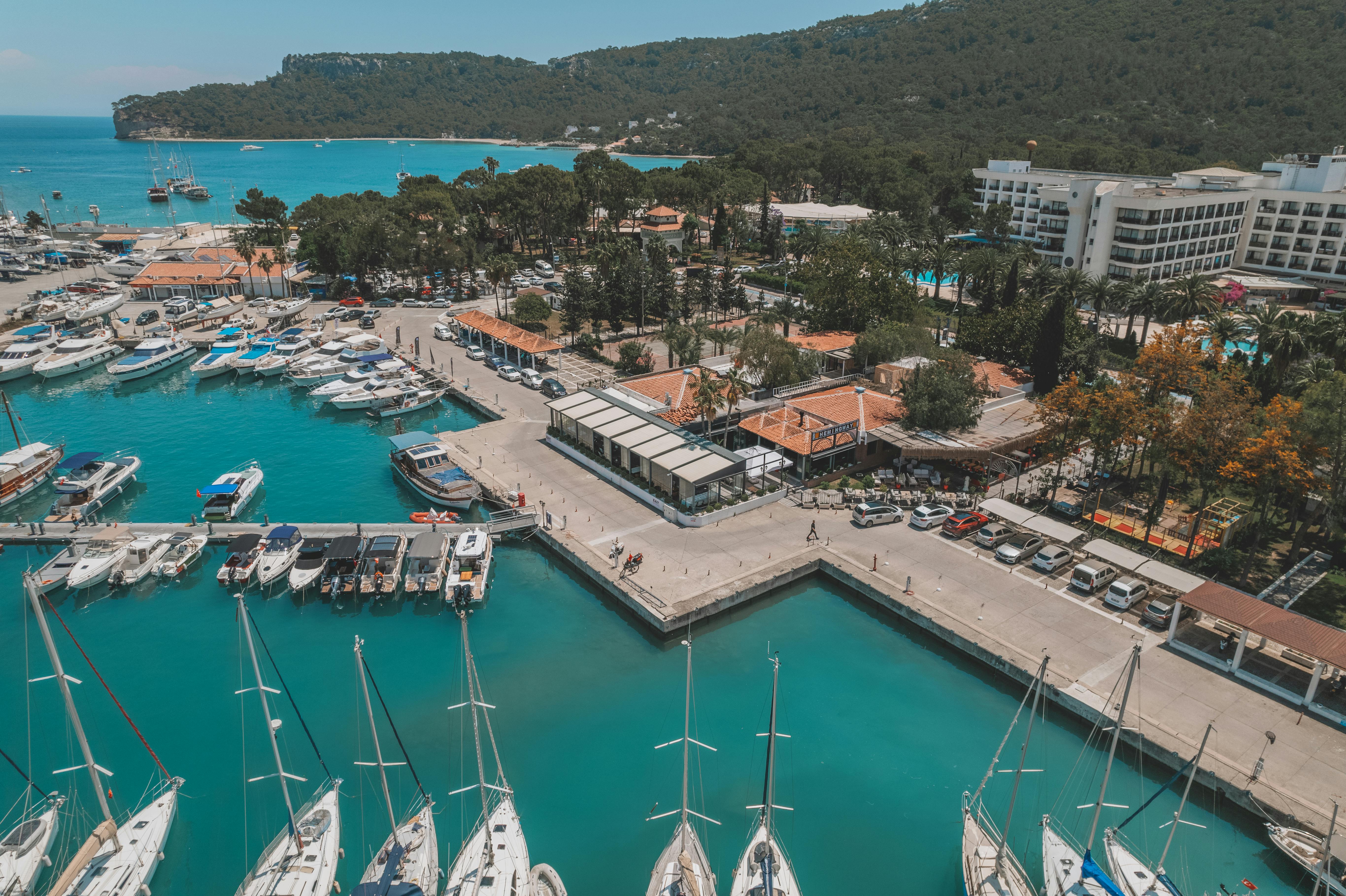 Kemer Gezi Rehberi Doğa, Deniz ve Gece Hayatının Buluşma Noktası